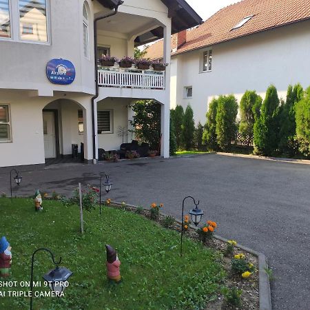 Apartments Airport Inn Dubrave Gornje Extérieur photo